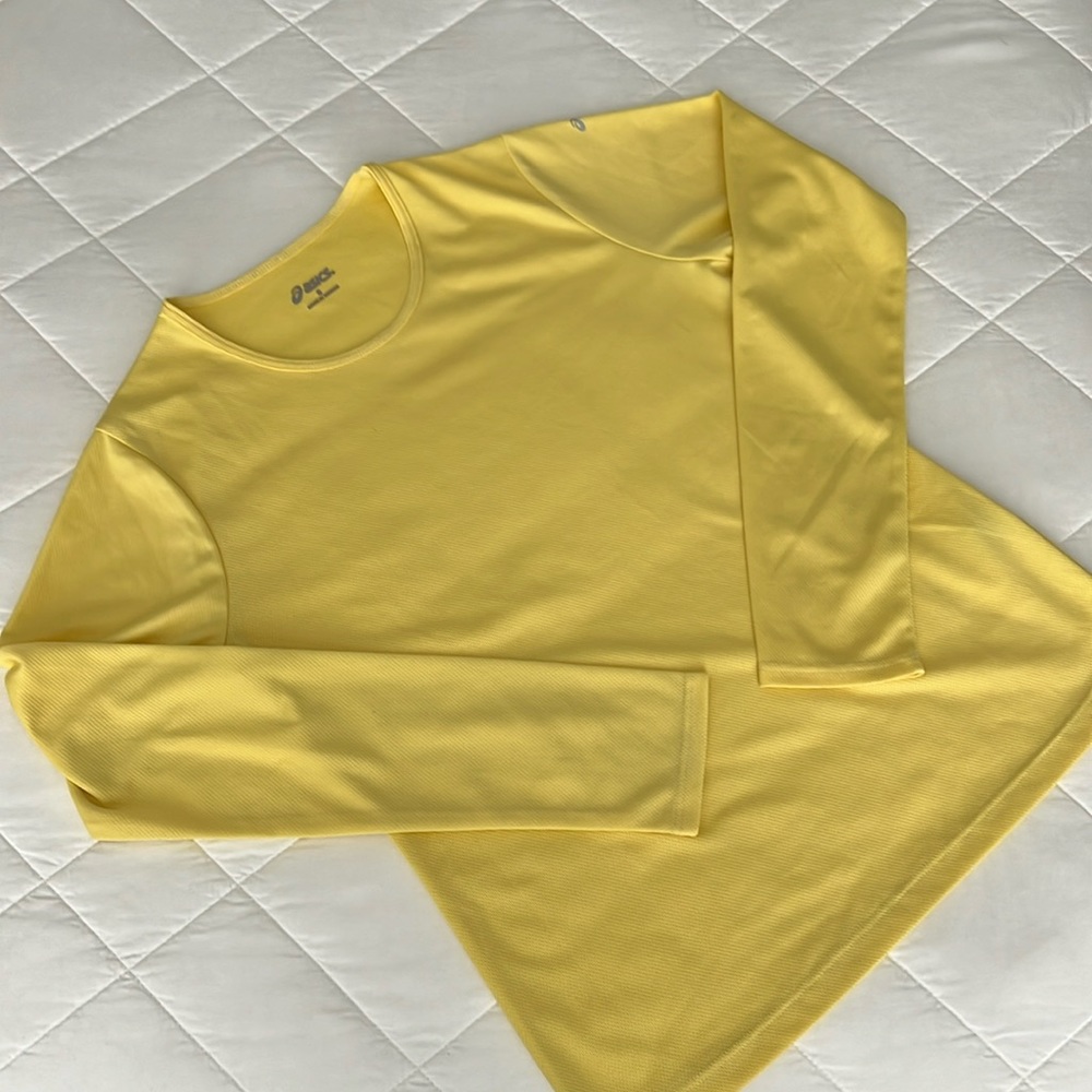 Asics Moisture Wicking Long Sleeve Shirt